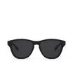 UMA CRIANÇA ESCURA