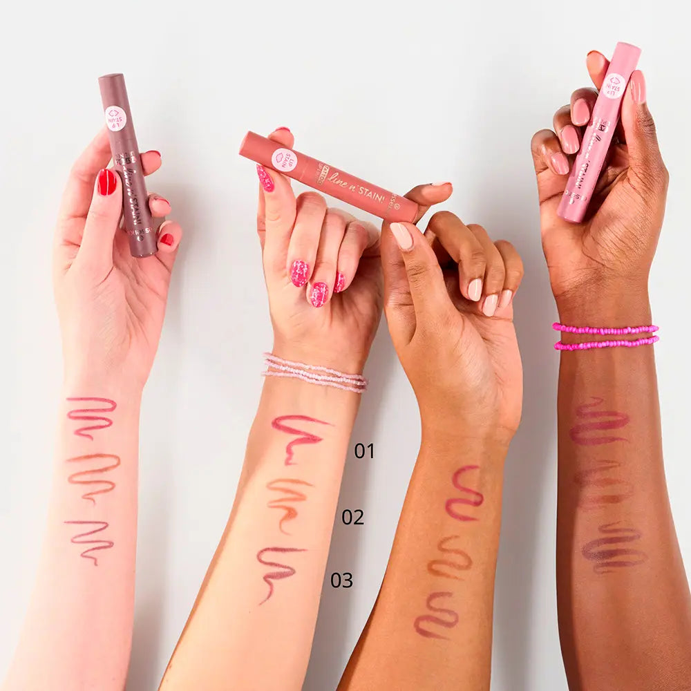 ESSENCE-Lápis de contorno labial TATTOO LINE N39STAIN 02 Must Have Brown 25 ml.-DrShampoo - Perfumaria e Cosmética