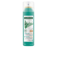 A LA ORTIGA shampoo seco regulador de sebo castanho/castanho escuro 150 ml.