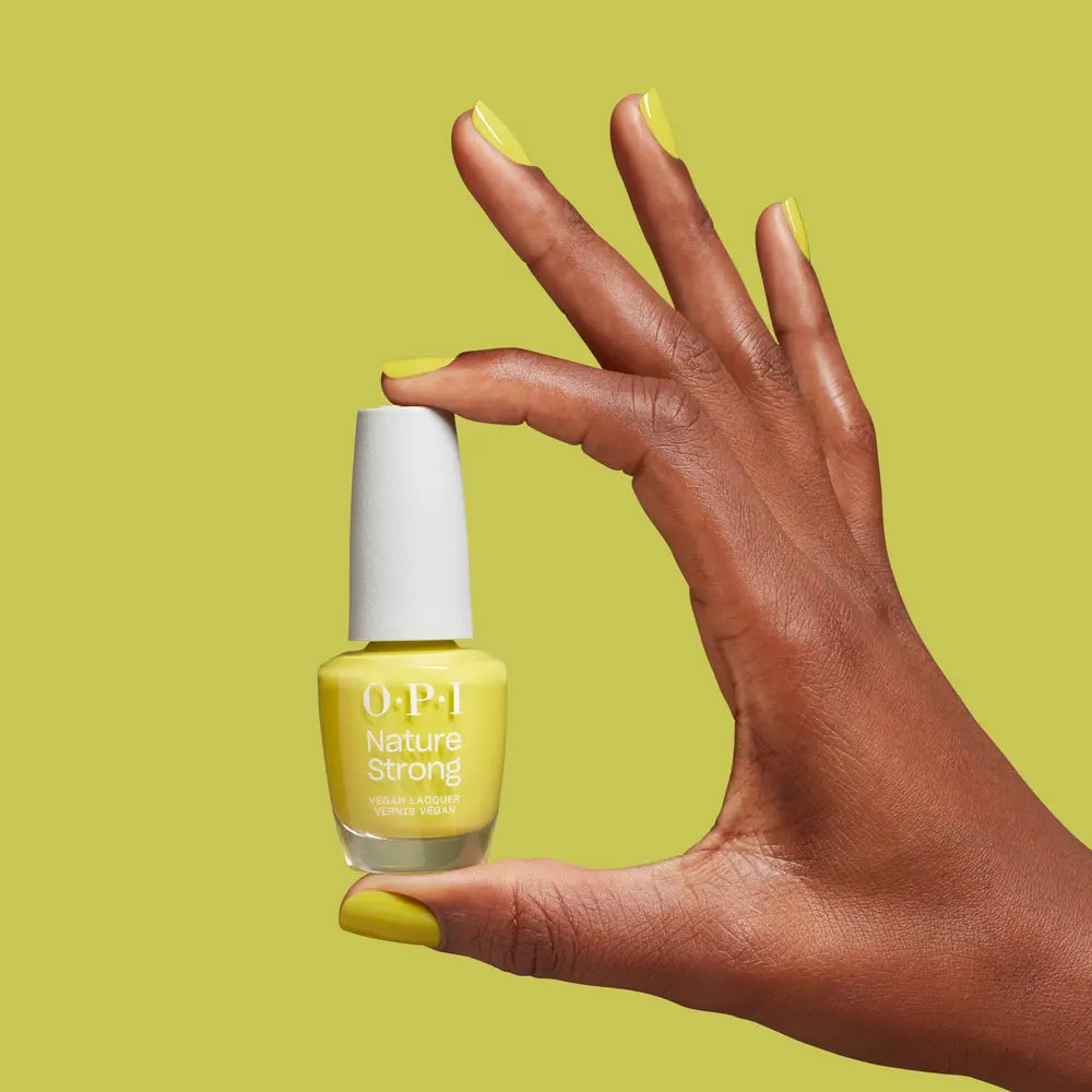 OPI-NATURE STRONG Esmalte de unha natural de longa duração Give Me Some Suga Cane 15 ml.-DrShampoo - Perfumaria e Cosmética