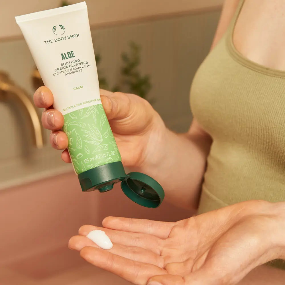 THE BODY SHOP-Creme de limpeza ALOE 125 ml-DrShampoo - Perfumaria e Cosmética
