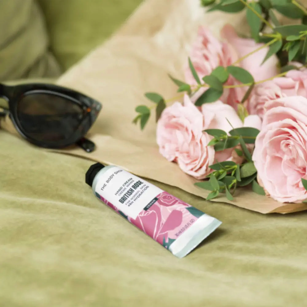 THE BODY SHOP-Creme para as mãos BRITISH ROSE 30 ml-DrShampoo - Perfumaria e Cosmética
