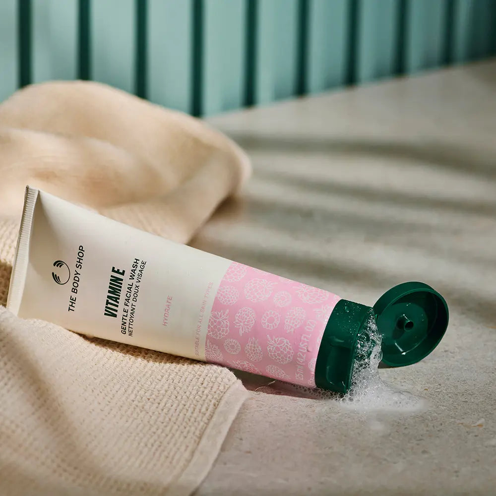 THE BODY SHOP-Lavagem facial com VITAMINA E 125 ml-DrShampoo - Perfumaria e Cosmética