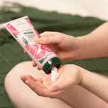 THE BODY SHOP-Loção corporal BRITISH ROSE 200 ml-DrShampoo - Perfumaria e Cosmética