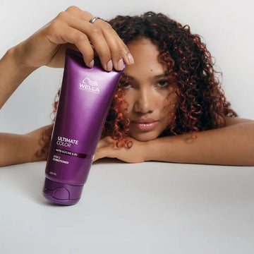 CONDICIONADOR HIDRATANTE ANTIPOROSIDADE PARA CABELOS COLORIDOS ULTIMATE COLOR vibrante 1000 ml. Imagem secundária do produto